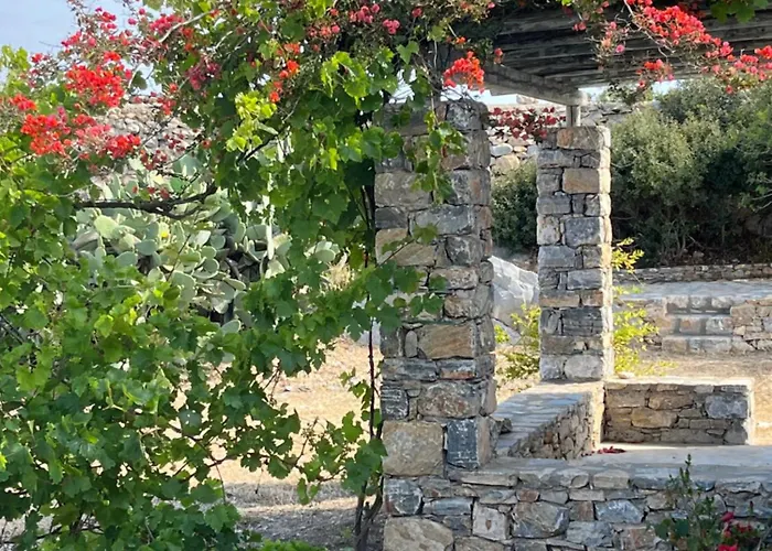 Semesterbostad Messaria -